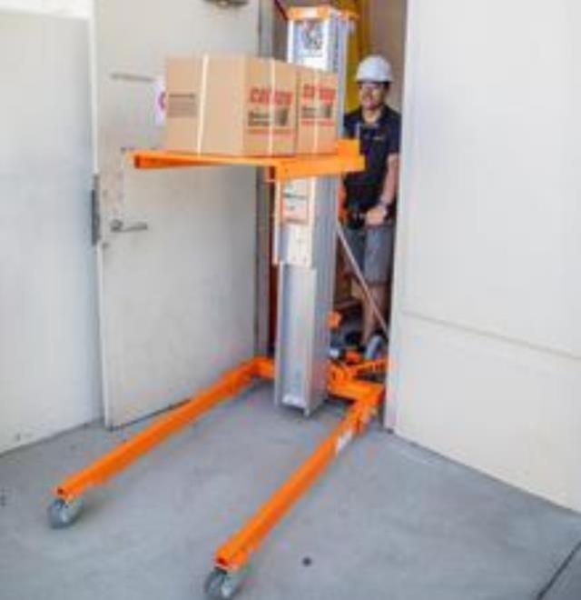 Where to rent HOIST, PORTABLE LIFTSMART MINI 10 in San Dimas CA