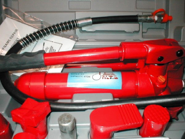 Where to rent PORTA-POWER 10 TON KIT in San Dimas CA